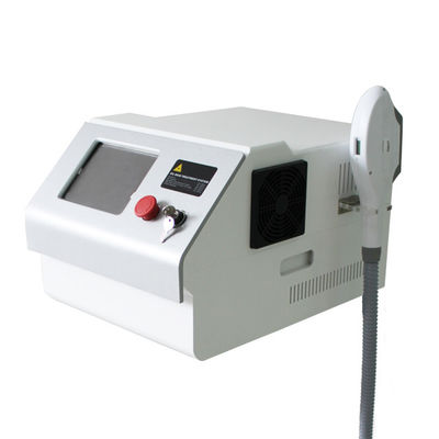 アクネの処置の皮の若返りIPL SHR機械